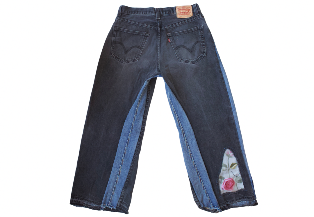 THE BLACK DENIM ROSE JEAN